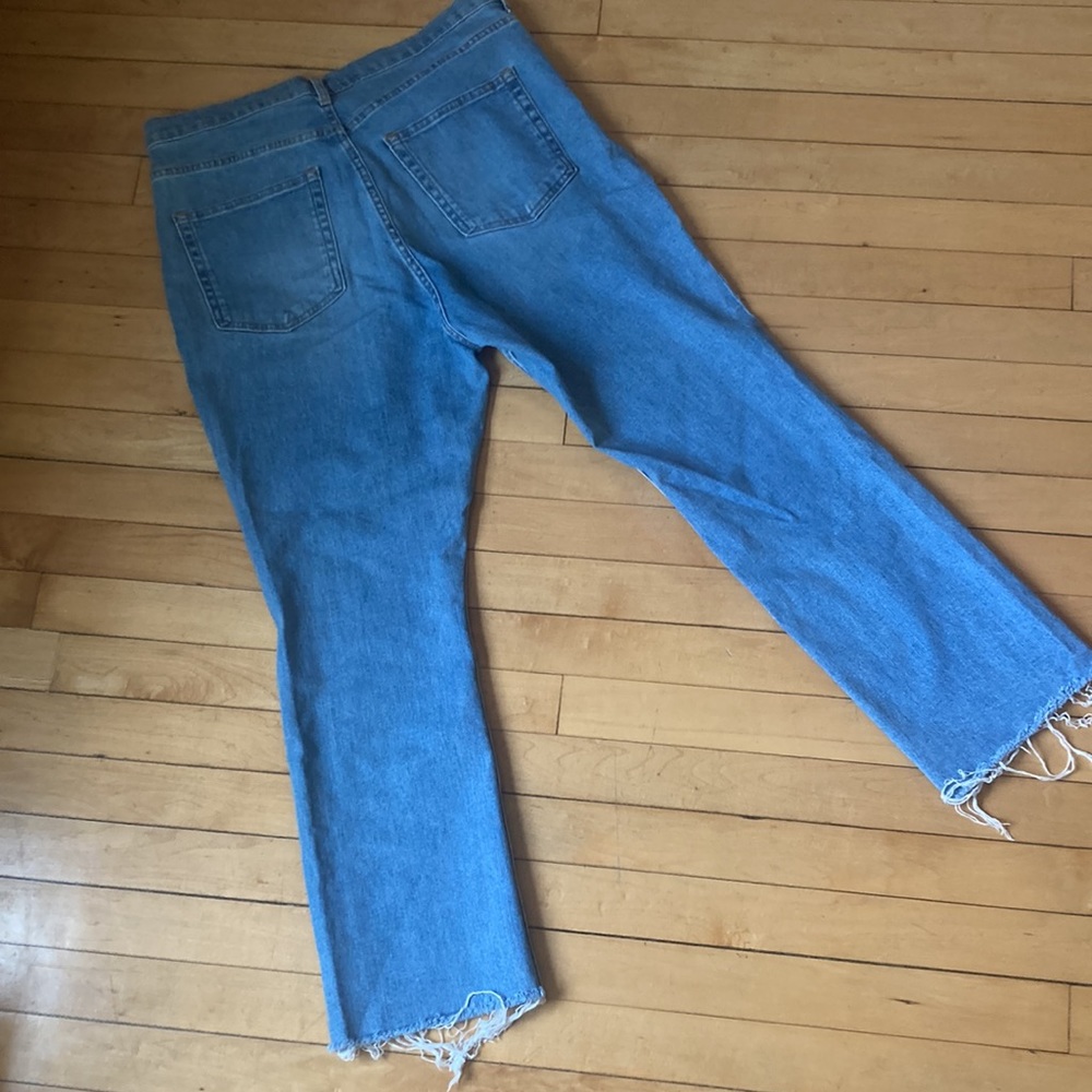 Everlane Women’s Hi-rise Kick Crop Jeans - Picture 5 of 9